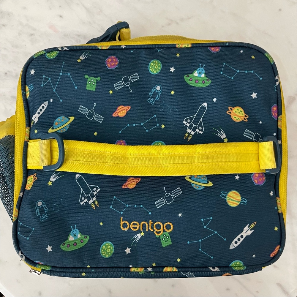Bentgo Kids Lunch Bag space constellation Blue and Yellow